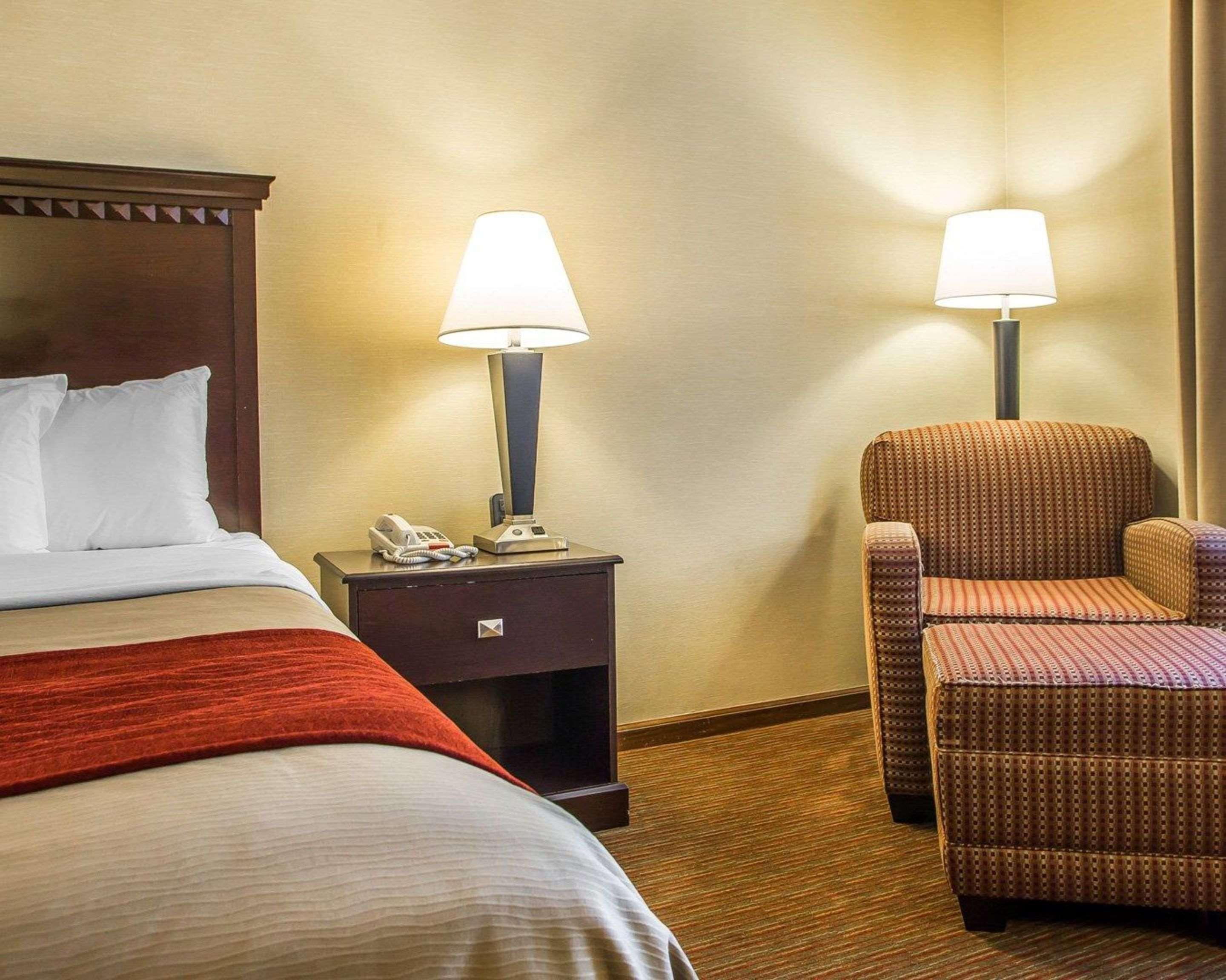 Quality Inn Greenville North Екстериор снимка