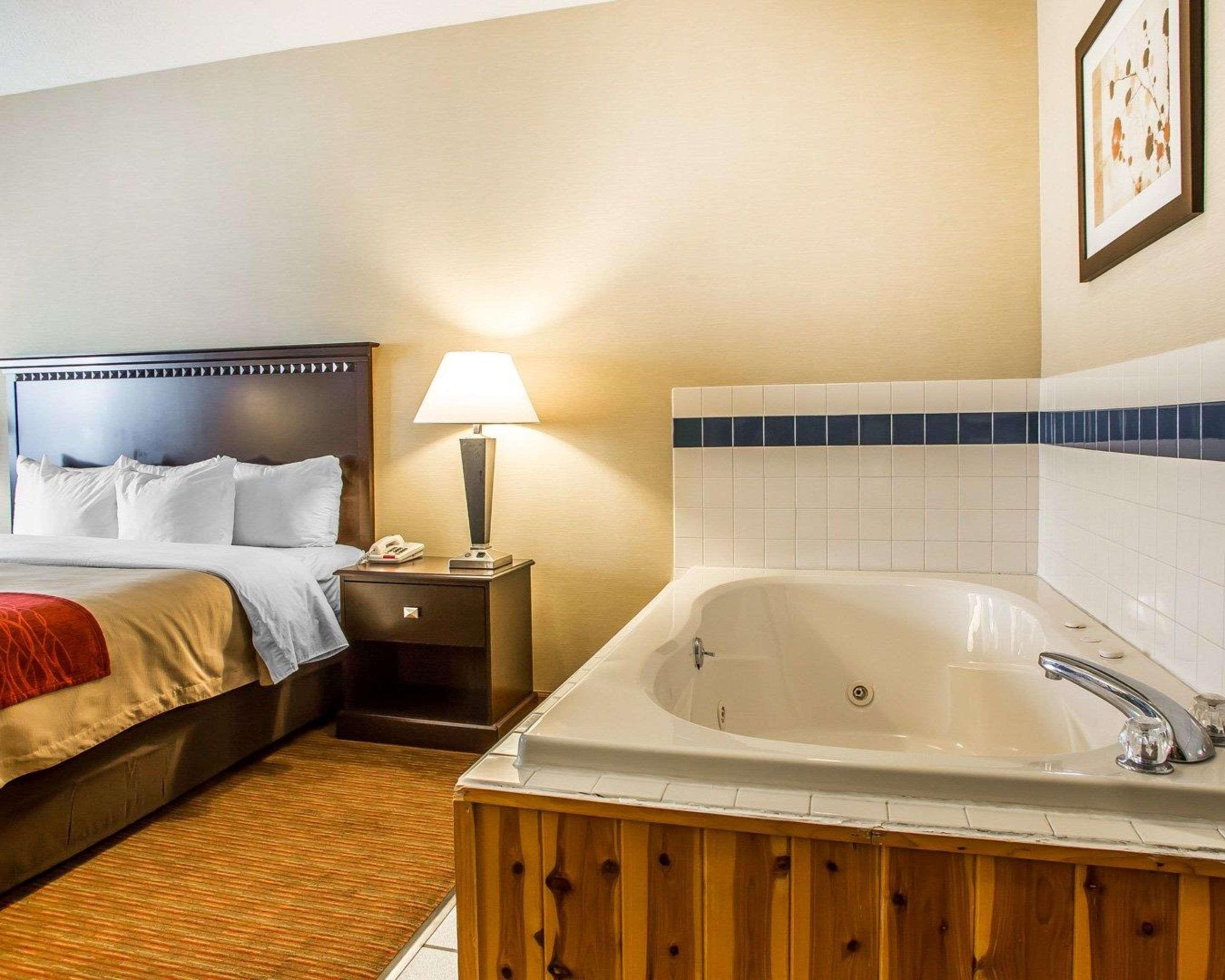 Quality Inn Greenville North Екстериор снимка