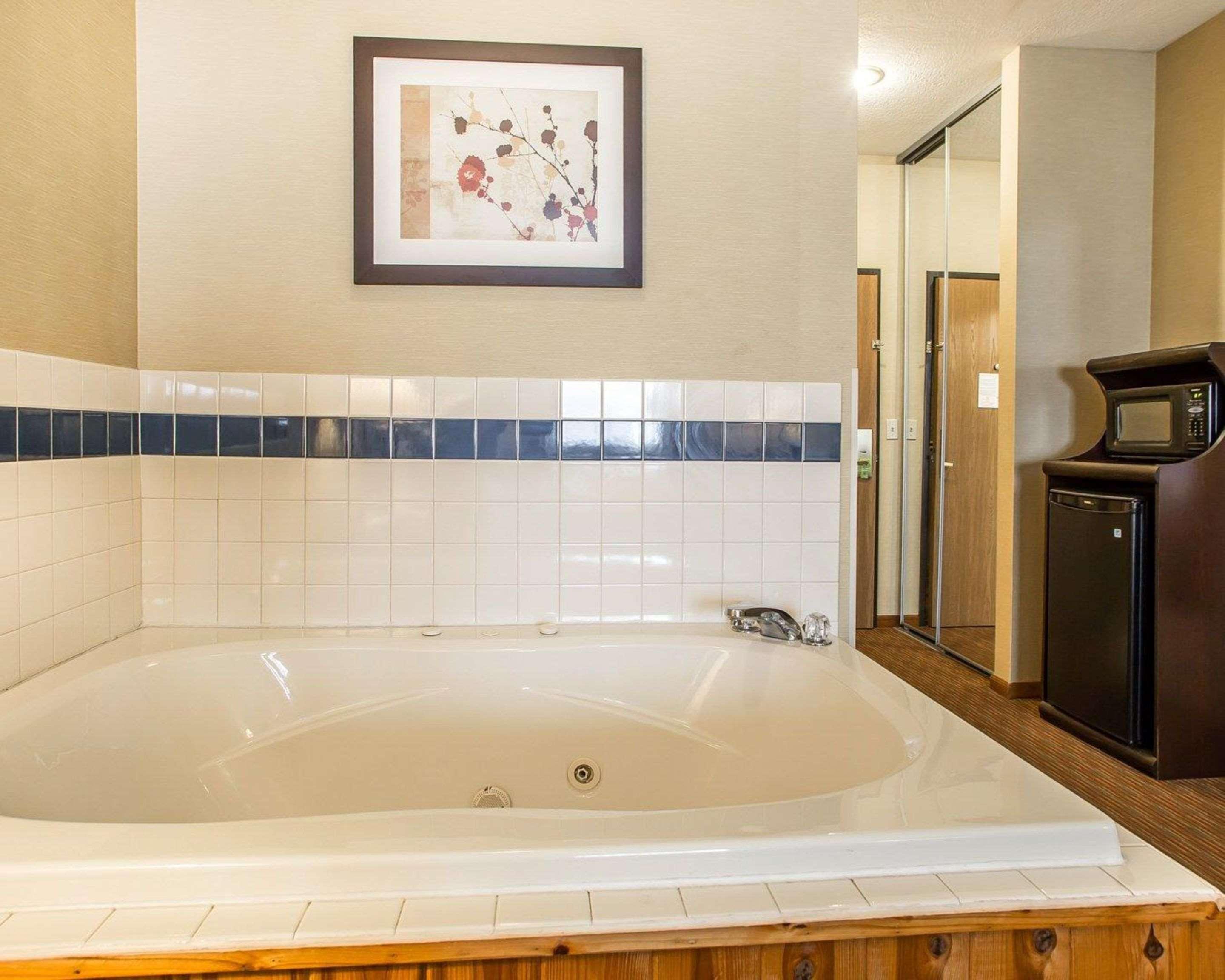 Quality Inn Greenville North Екстериор снимка